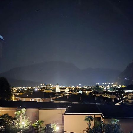 Appartamento Peppino Mit Seeblick Und Pool Riva del Garda Extérieur photo