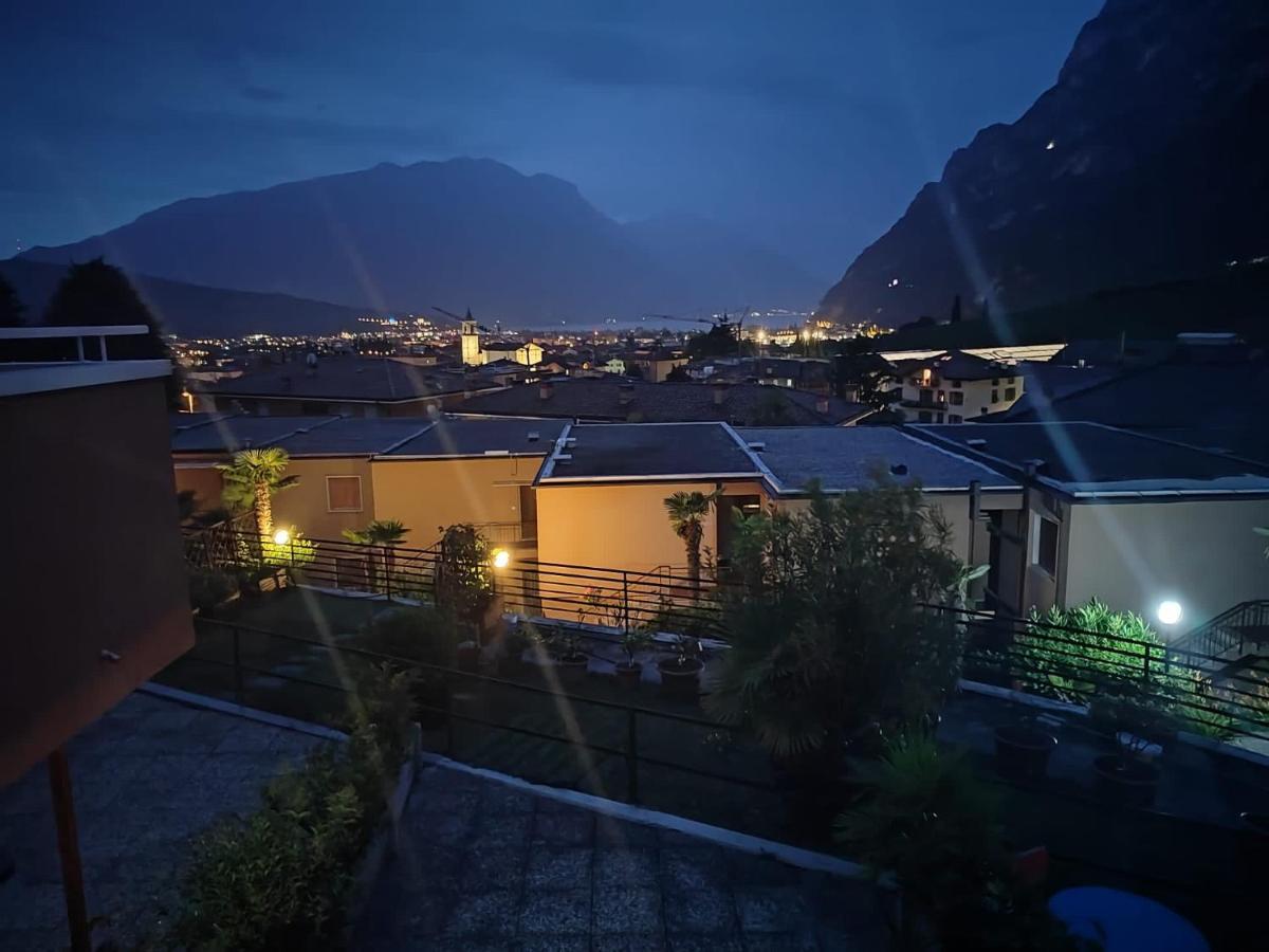 Appartamento Peppino Mit Seeblick Und Pool Riva del Garda Extérieur photo